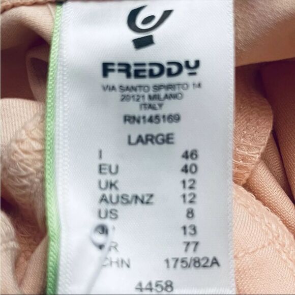 NEW Freddy Italian Crop Peach Pants Limited Edition High Waist 3/Buttons/Zip 8 - Picture 10 of 14